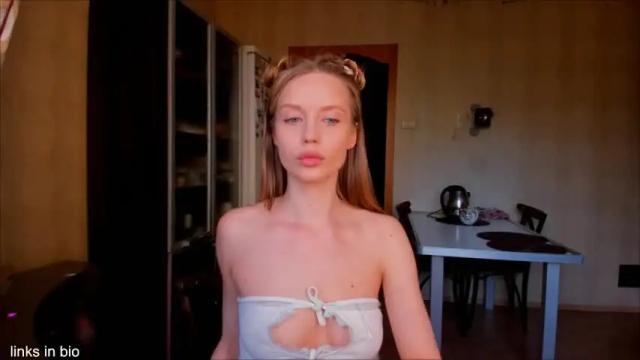 Image 12 of amazing_roxana Stream on Chaturbate on 3 months ago