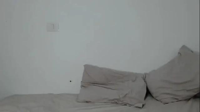 Image 2 of amazingsexygirl Stream on Chaturbate on 2 months ago