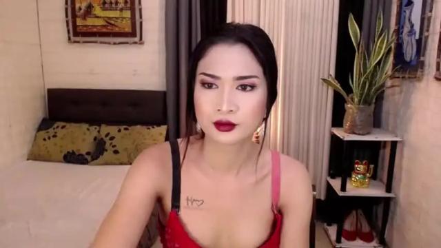 Thumbnail 3, amazingtsbigcockx's Stream at Chaturbate, 13 months ago