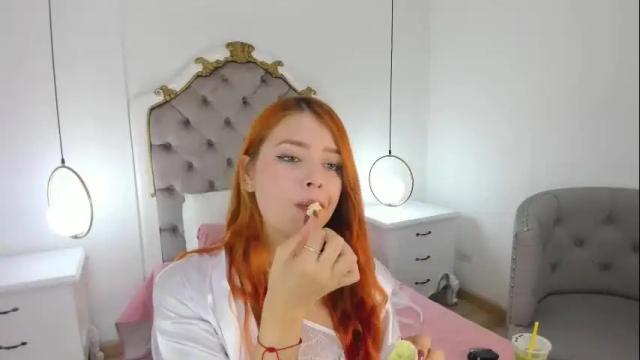 Image 2 of ambar_adamss Stream on Chaturbate on 1 month ago