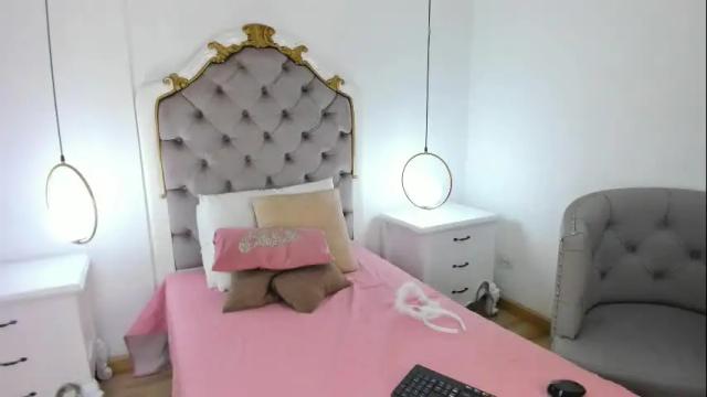 Image 6 of ambar_adamss Stream on Chaturbate on 1 month ago