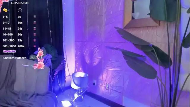 Image 10 of ambar_devon Stream on Chaturbate on 25 days ago