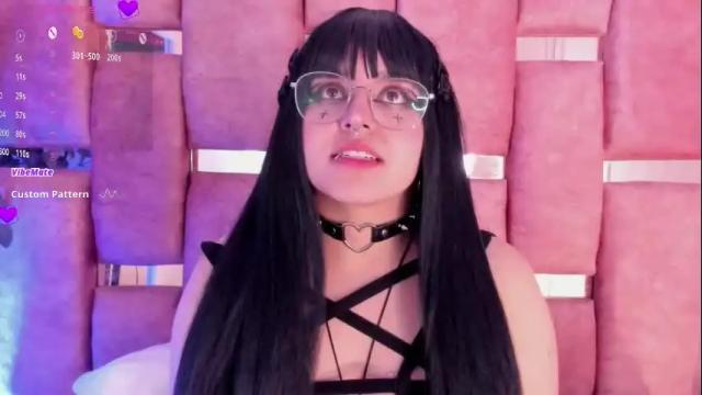 Image 11 of ambar_devon Stream on Chaturbate on 1 month ago