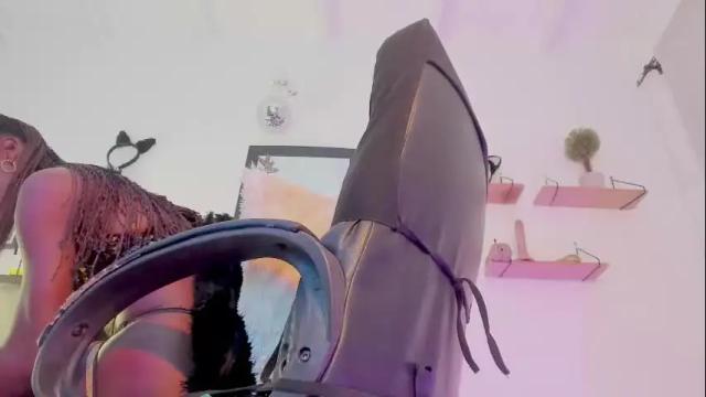 Image 2 of ambar_fitness88 Stream on Chaturbate on 19 days ago