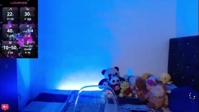 Image 2 of ambar_gil_ Stream on Chaturbate on 1 month ago