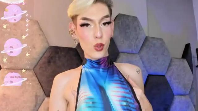 Image 2 of ambar_jhoness Stream on Chaturbate on 15 months ago
