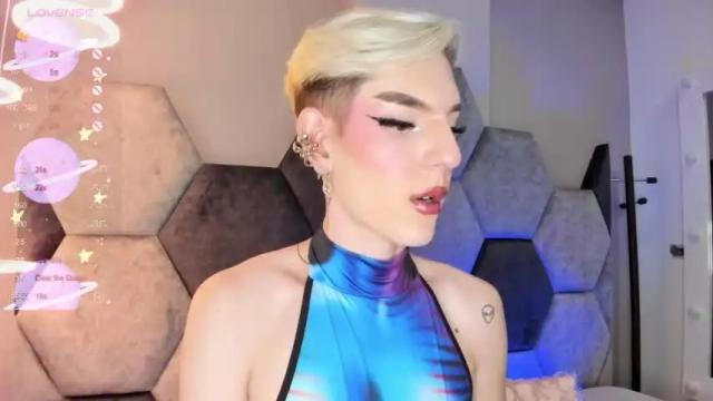 Image 3 of ambar_jhoness Stream on Chaturbate on 15 months ago