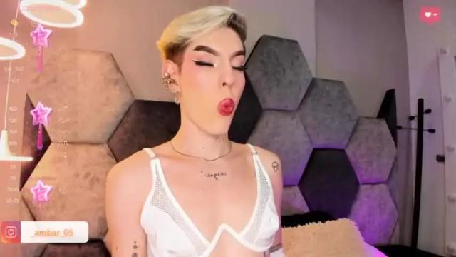 Image 3 of ambar_jhoness Stream on Chaturbate on 14 months ago
