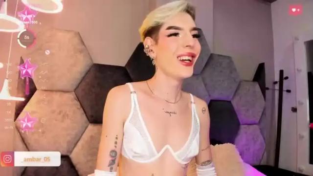 Image 7 of ambar_jhoness Stream on Chaturbate on 14 months ago
