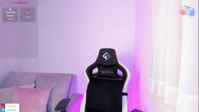 Image 2 of ambar_wells Stream on Chaturbate on 1 month ago