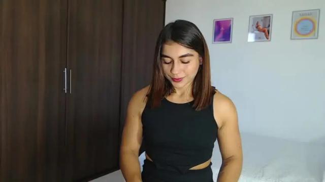 Image 2 of ambarhill Stream on Chaturbate on 17 months ago