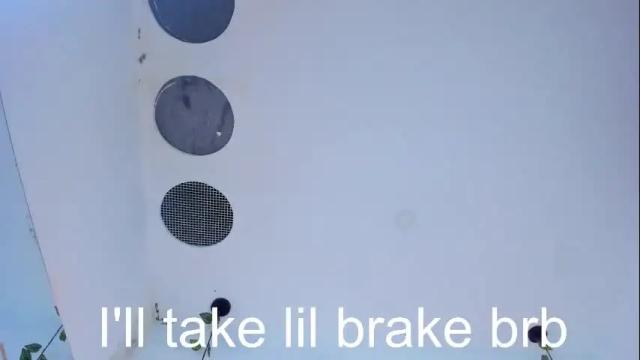 Image 3 of ambeer_rousess Stream on Chaturbate on 5 months ago