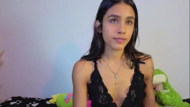 Image 2 of ambeer_rousess Stream on Chaturbate on 4 months ago