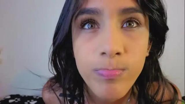 Image 3 of ambeer_rousess Stream on Chaturbate on 4 months ago