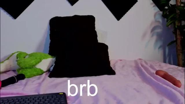 Image 4 of ambeer_rousess Stream on Chaturbate on 2 months ago