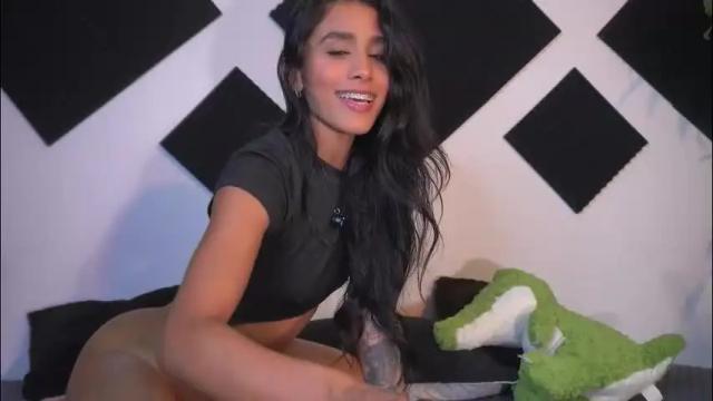 Image 3 of ambeer_rousess Stream on Chaturbate on 7 days ago