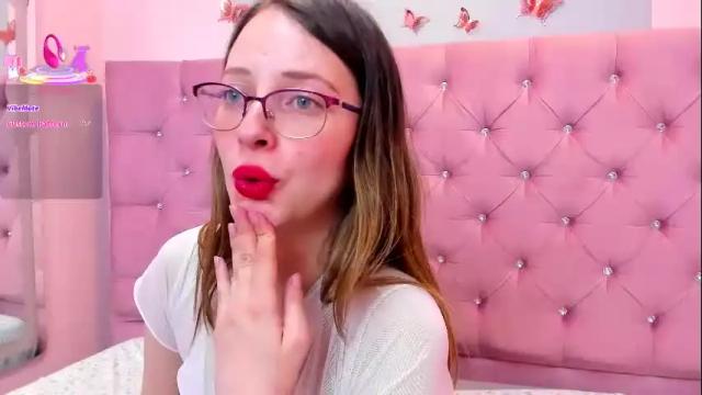 Image 8 of ambeerrwood_ Stream on Chaturbate on 1 month ago