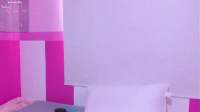 Image 12 of ambeerrwood_ Stream on Chaturbate on 7 days ago