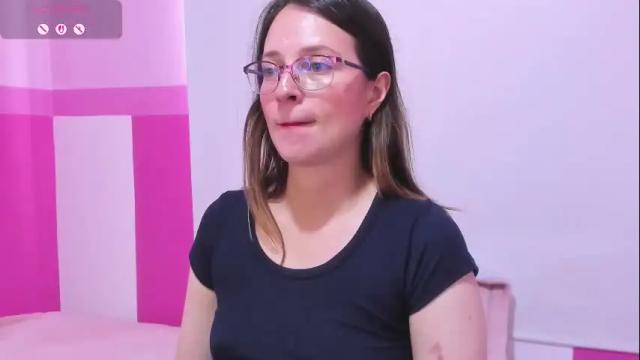 Image 3 of ambeerrwood_ Stream on Chaturbate on 3 days ago