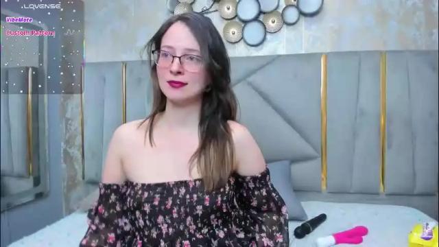 Image 11 of ambeerrwood_ Stream on Chaturbate on 1 month ago