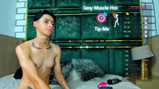 Thumbnail 1, amber_adams_'s Stream at Chaturbate, 14 months ago