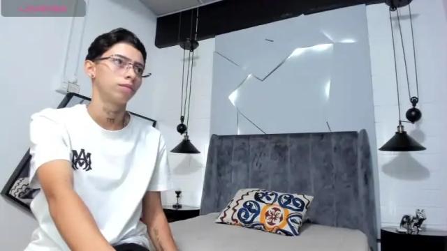 Thumbnail 1, amber_adams_'s Stream at Chaturbate, 13 months ago