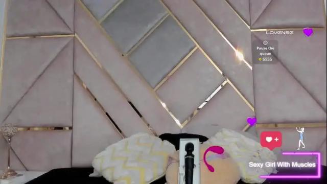 Image 10 of amber_adams_ Stream on Chaturbate on 1 month ago