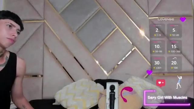 Image 12 of amber_adams_ Stream on Chaturbate on 1 month ago