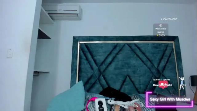 Image 11 of amber_adams_ Stream on Chaturbate on 6 days ago