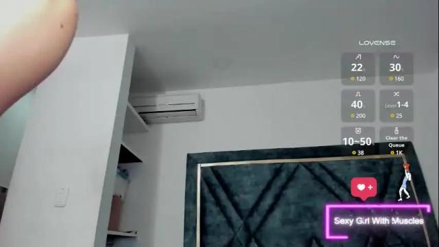 Image 11 of amber_adams_ Stream on Chaturbate on 2 days ago