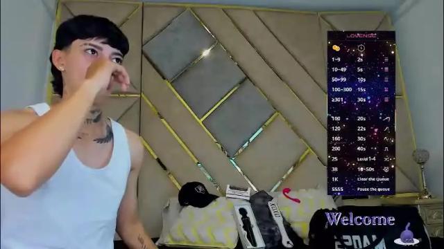 Image 7 of amber_adams_ Stream on Chaturbate on 2 months ago