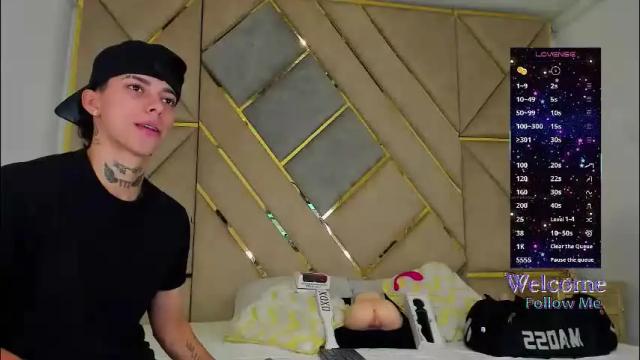 Image 2 of amber_adams_ Stream on Chaturbate on 2 months ago