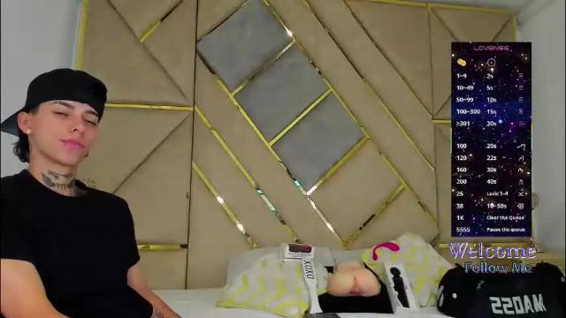 Image 3 of amber_adams_ Stream on Chaturbate on 2 months ago