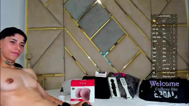 Image 2 of amber_adams_ Stream on Chaturbate on 2 months ago