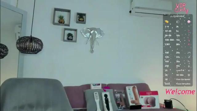 Image 4 of amber_adams_ Stream on Chaturbate on 22 days ago