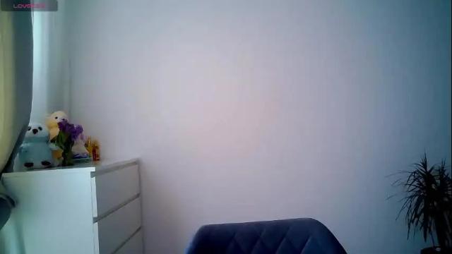 Image 8 of amber_art Stream on Chaturbate on 1 month ago