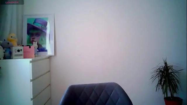 Image 8 of amber_art Stream on Chaturbate on 1 month ago