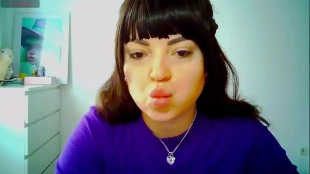 Image 2 of amber_art Stream on Chaturbate on 17 days ago