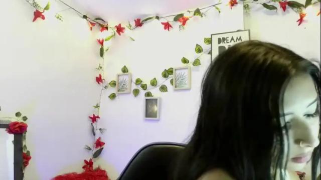 Image 4 of amber_astrom Stream on Chaturbate on 1 month ago