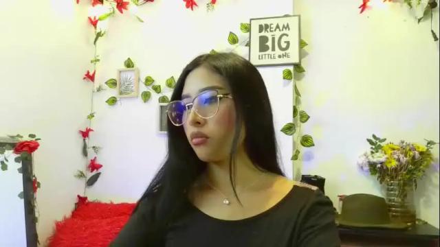 Image 3 of amber_astrom Stream on Chaturbate on 1 month ago