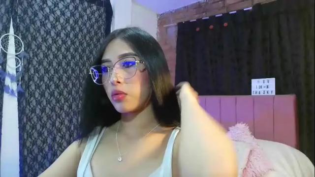 Image 8 of amber_astrom Stream on Chaturbate on 7 months ago