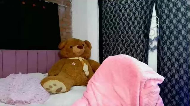Image 10 of amber_astrom Stream on Chaturbate on 14 days ago