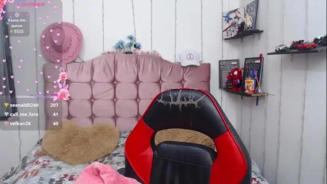 Image 11 of amber_astrom Stream on Chaturbate on 5 days ago