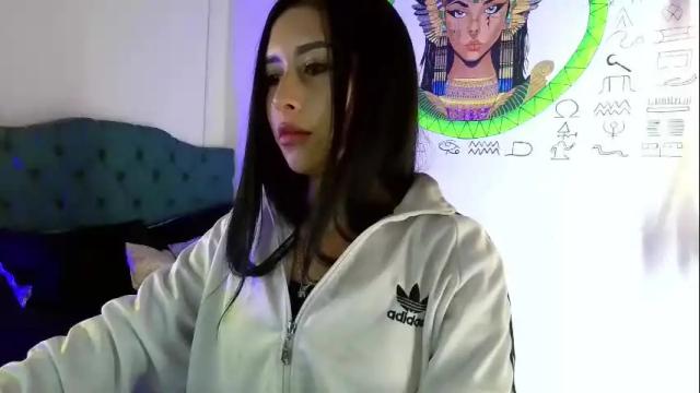 Image 7 of amber_astrom Stream on Chaturbate on 7 months ago