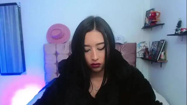 Image 4 of amber_astrom Stream on Chaturbate on 6 months ago