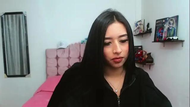 Image 12 of amber_astrom Stream on Chaturbate on 6 months ago