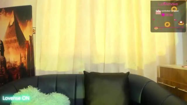 Image 2 of amber_bonny Stream on Chaturbate on 16 months ago