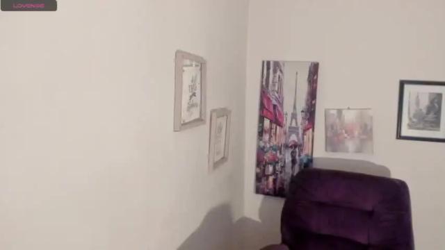 Image 3 of amber_bonny Stream on Chaturbate on 16 months ago