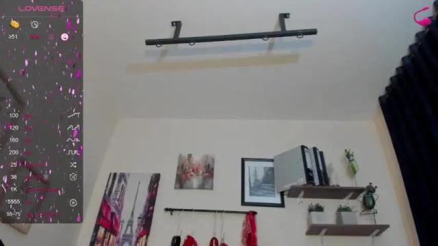 Image 2 of amber_bonny Stream on Chaturbate on 15 months ago