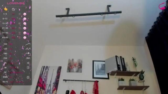 Image 3 of amber_bonny Stream on Chaturbate on 15 months ago